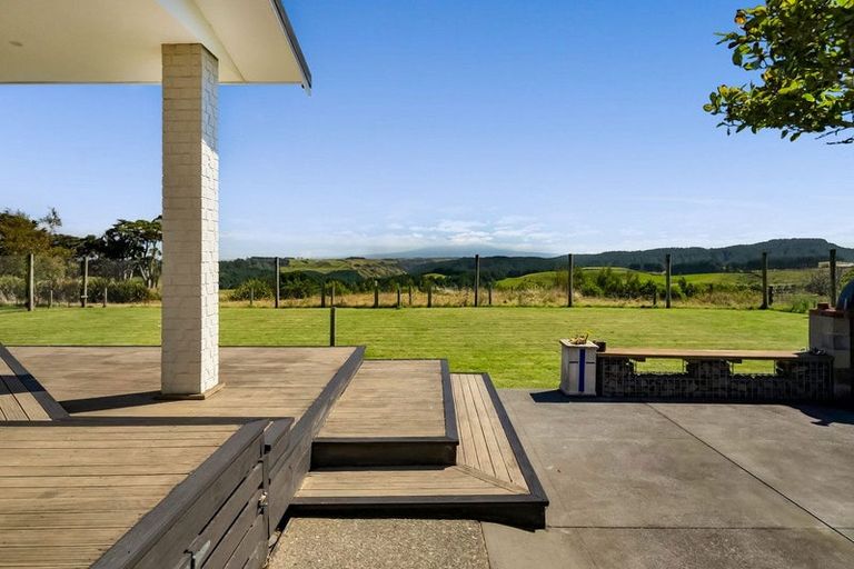 Photo of property in 1397 Meremere Road, Ohangai, Hawera, 4672