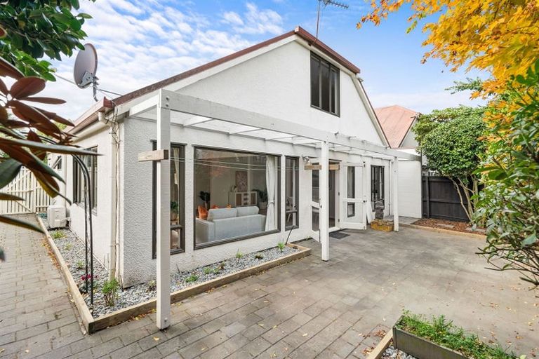 Photo of property in 1/8 Cottesmore Close, Burnside, Christchurch, 8053