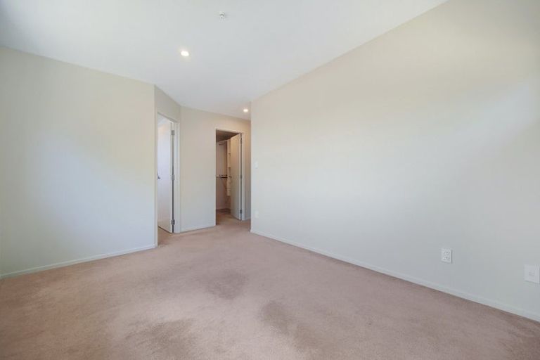 Photo of property in 22/45a Swanson Road, Henderson, Auckland, 0610