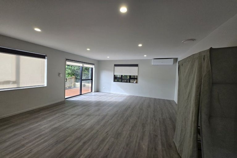 Photo of property in 17b Knox Road, Swanson, Auckland, 0612