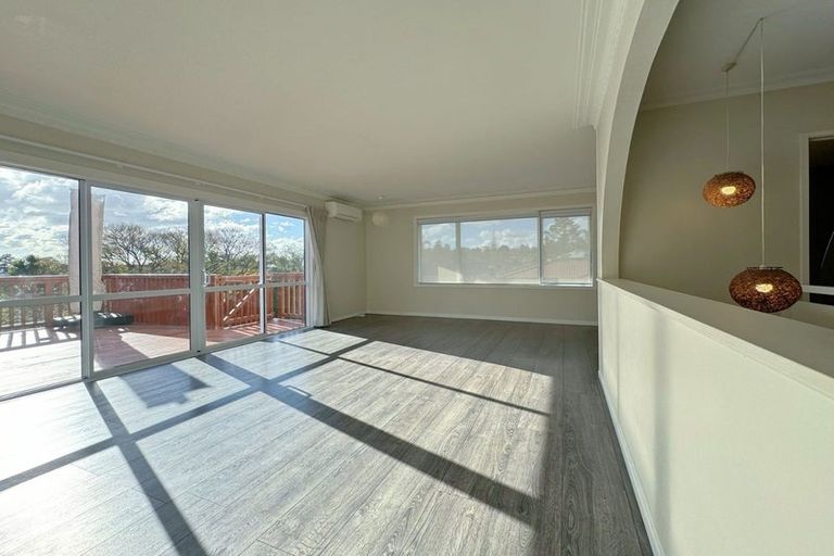 Photo of property in 273 Henderson Valley Road, Henderson, Auckland, 0612