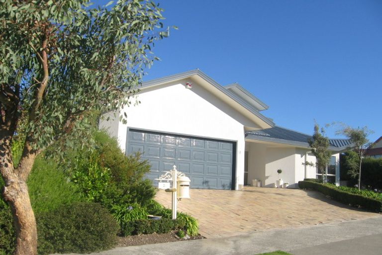 Photo of property in 2 Voyager Way, Whitby, Porirua, 5024