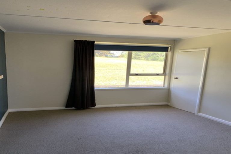 Photo of property in 11 Taupiri Crescent, Titahi Bay, Porirua, 5022