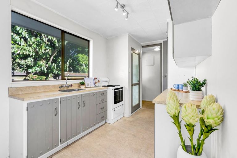 Photo of property in 12 Villa Place, Bell Block, New Plymouth, 4312