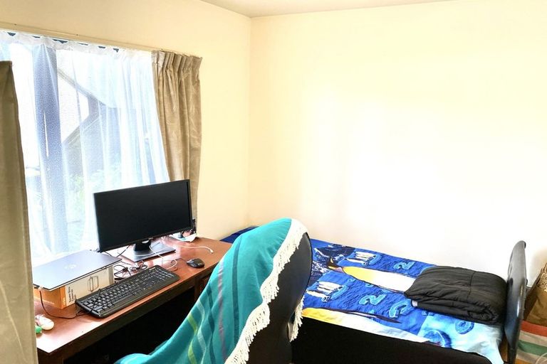 Photo of property in 1/53 The Avenue, Albany, Auckland, 0632