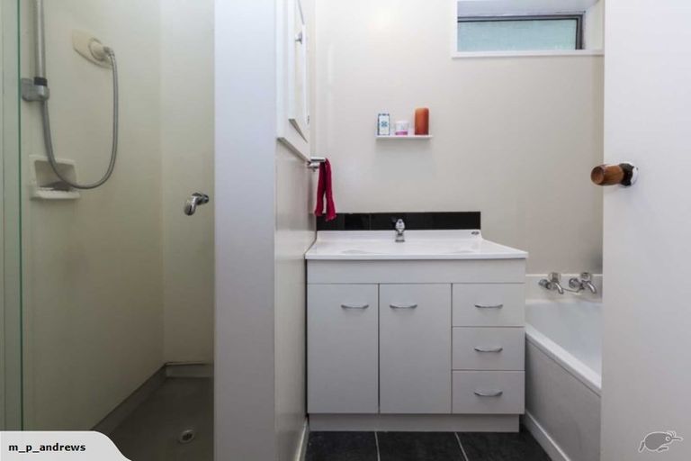 Photo of property in 1/41 Oldwood Street, Bishopdale, Christchurch, 8053