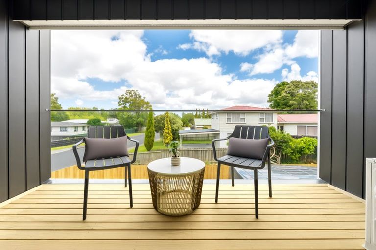 Photo of property in 36 Longburn Road, Henderson, Auckland, 0610