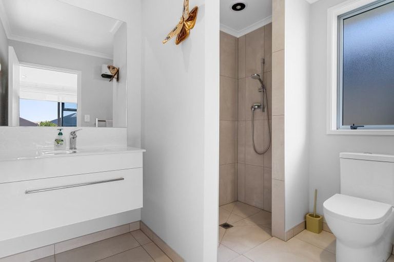 Photo of property in 14 Cassinia Close, Papamoa Beach, Papamoa, 3118