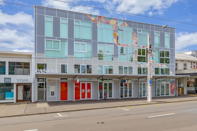 Photo of property in Canvas Apartments, 3/307 Willis Street, Te Aro, Wellington, 6011