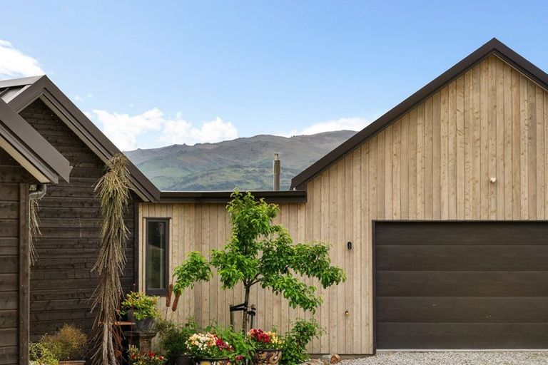 Photo of property in 112 Hall Road, Bannockburn, Cromwell, 9384