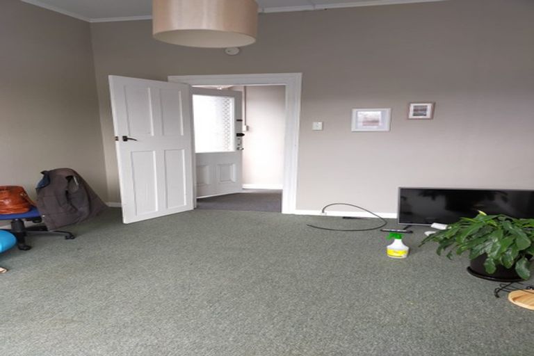 Photo of property in 28 Owen Street, Newtown, Wellington, 6021