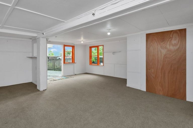 Photo of property in 57 Anzac Road, Morningside, Whangarei, 0110