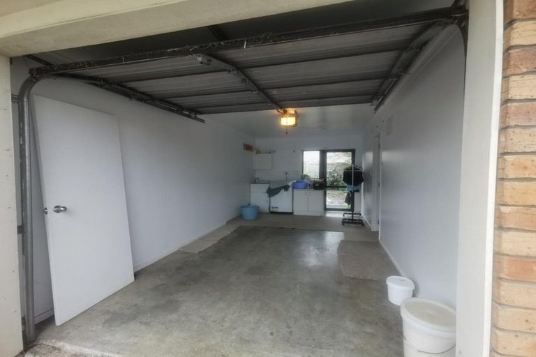 Photo of property in 10 Serenity Place, Otara, Auckland, 2023