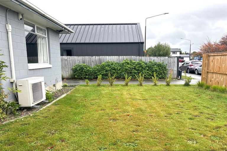 Photo of property in 2/223 Springfield Road, St Albans, Christchurch, 8014