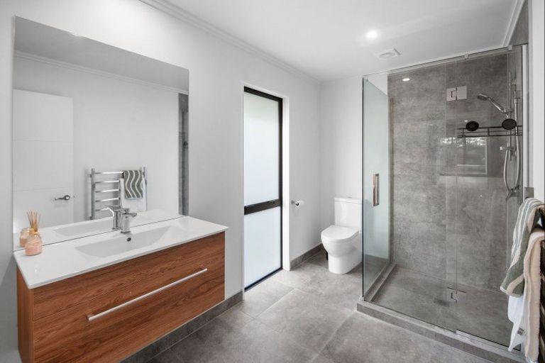 Photo of property in 1 Kingsdowne Drive, West Melton, 7618