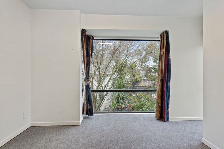 Photo of property in 2/88 Clyde Road, Ilam, Christchurch, 8041
