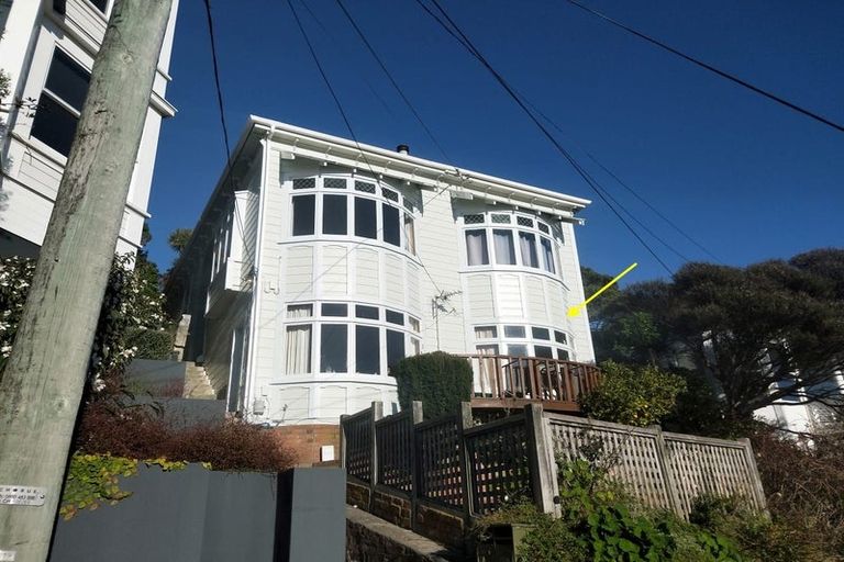 Photo of property in 27 Shannon Street, Mount Victoria, Wellington, 6011