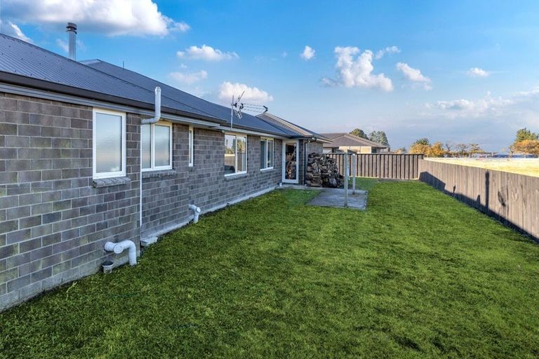 Photo of property in 15 Ruru Place, Oxford, 7430