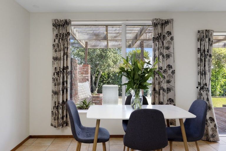 Photo of property in 464 Marine Parade, South New Brighton, Christchurch, 8062