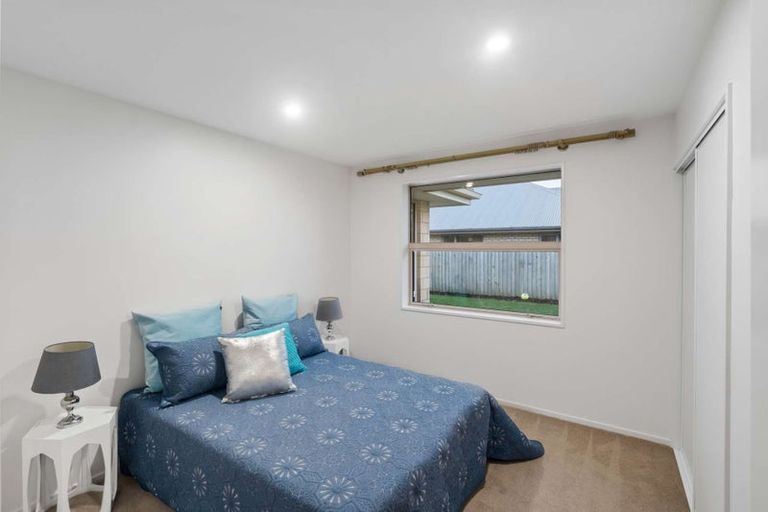 Photo of property in 70 Mcmahon Drive, Aidanfield, Christchurch, 8025