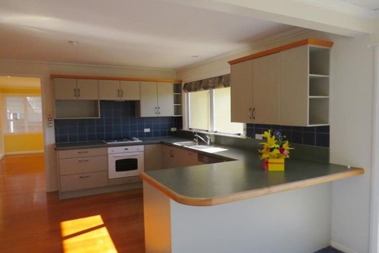 Photo of property in 392 Mangorei Road, Merrilands, New Plymouth, 4312
