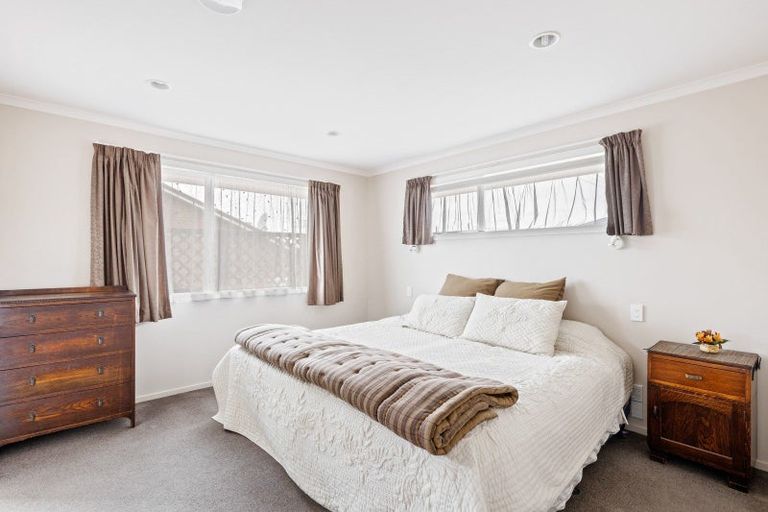 Photo of property in 9c Wilton Street, Westown, New Plymouth, 4310