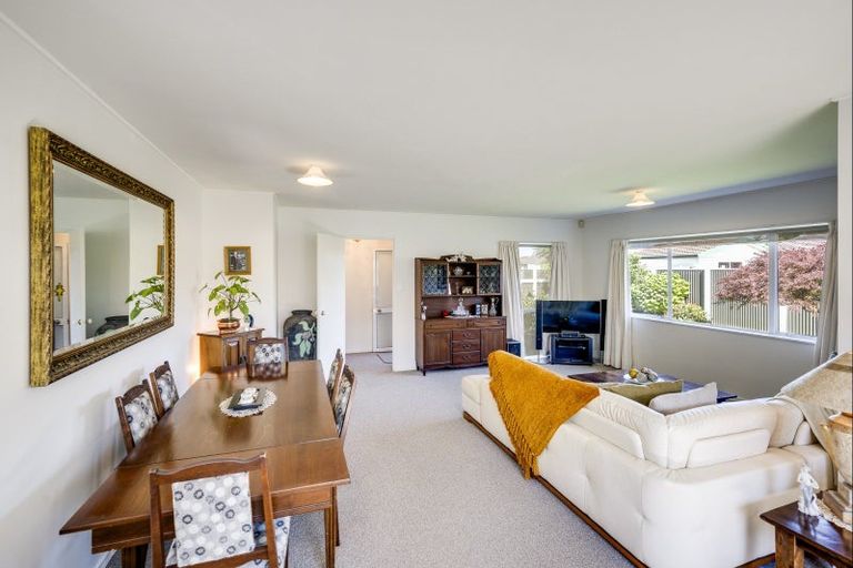 Photo of property in 425 Southland Place, Raureka, Hastings, 4120