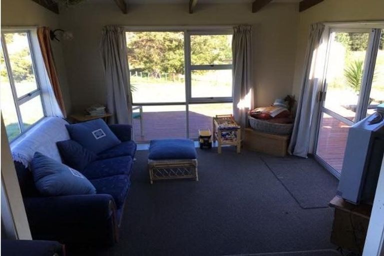 Photo of property in 15 Wairere Valley Road, Paparoa, 0571