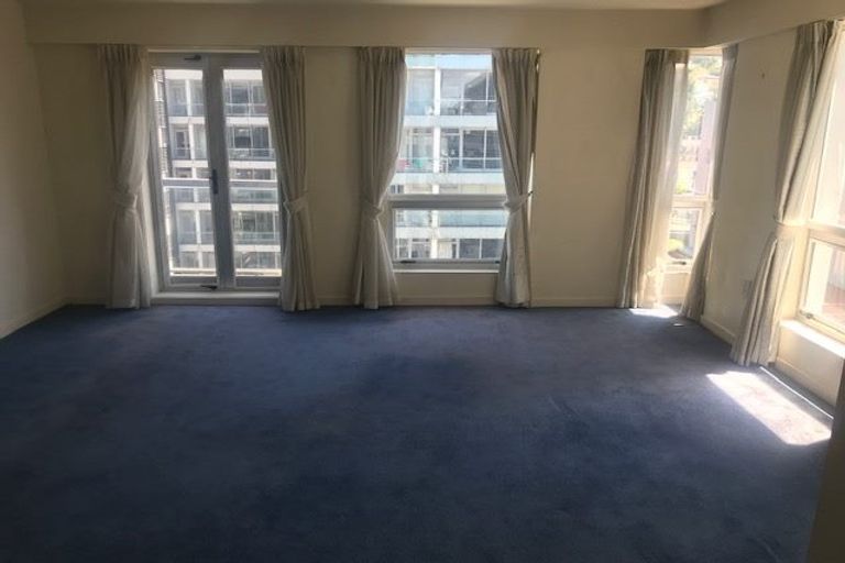 Photo of property in Terrace Heights Apartments, 9b/163 The Terrace, Wellington Central, Wellington, 6011