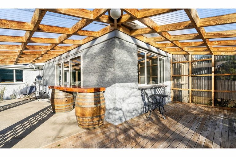 Photo of property in 165 Dunns Road, Otatara, Invercargill, 9879