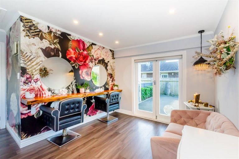 Photo of property in 39 The Drive, Paraparaumu Beach, Paraparaumu, 5032