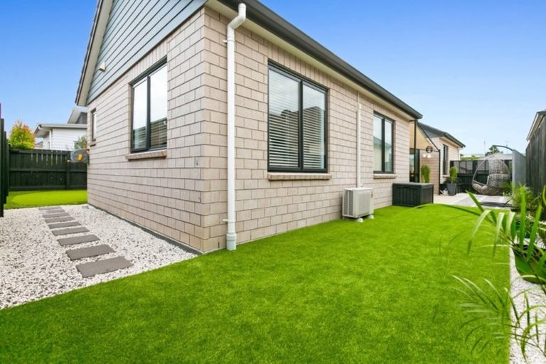 Photo of property in 82 Landing Drive, Pyes Pa, Tauranga, 3112