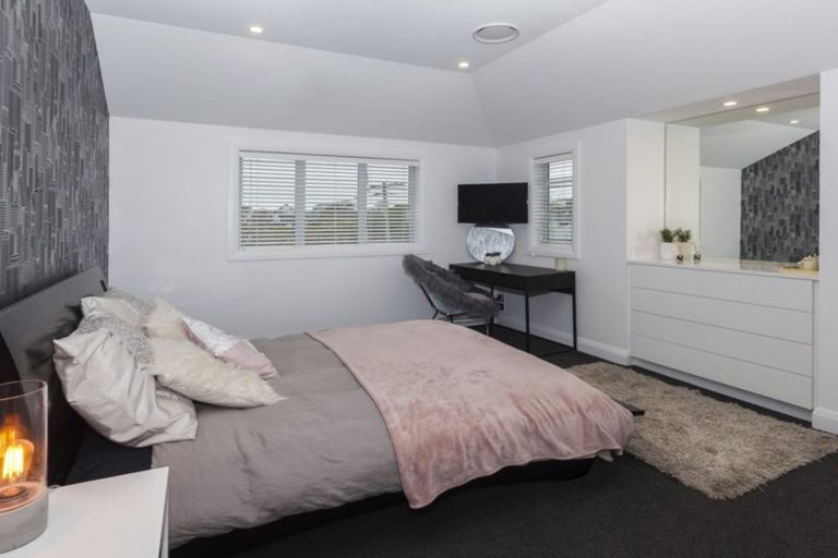 Photo of property in 107 Office Road, Merivale, Christchurch, 8014