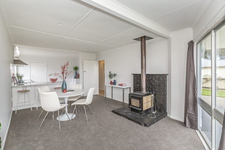 Photo of property in 80 Tararua Road, Levin, 5571