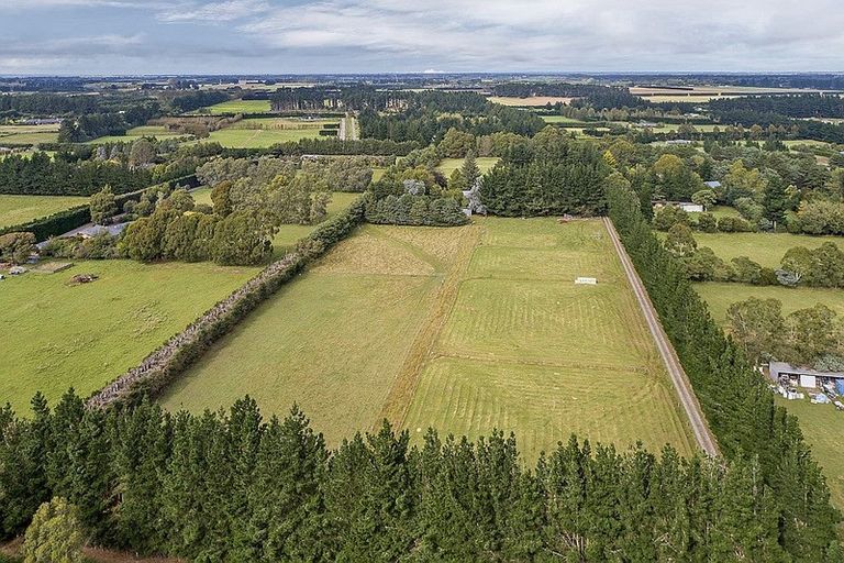 Photo of property in 508 Halkett Road, West Melton, Christchurch, 7671