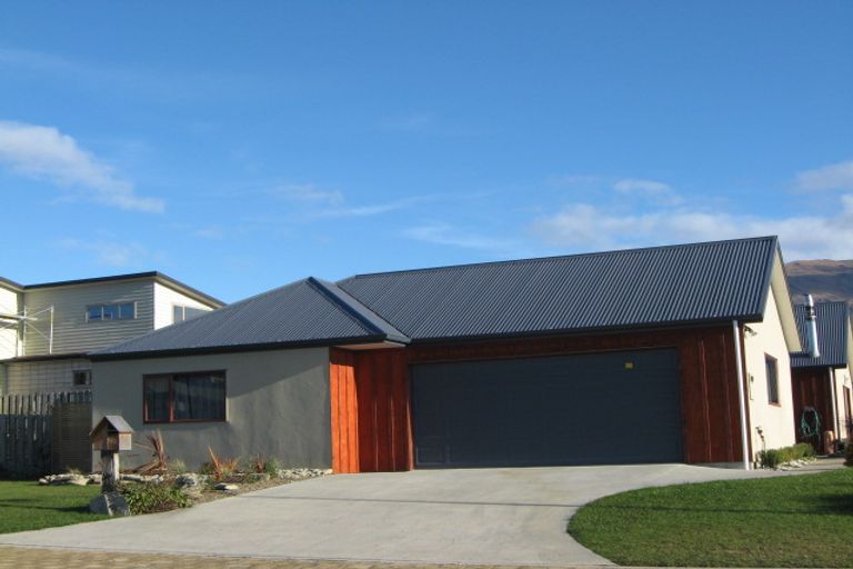 Photo of property in 110 Kings Drive, Wanaka, 9305