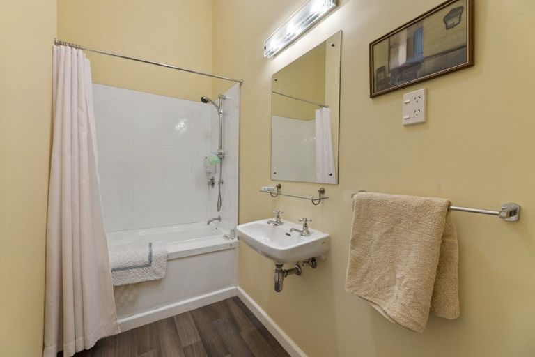 Photo of property in 5 Ure Street, South Hill, Oamaru, 9400