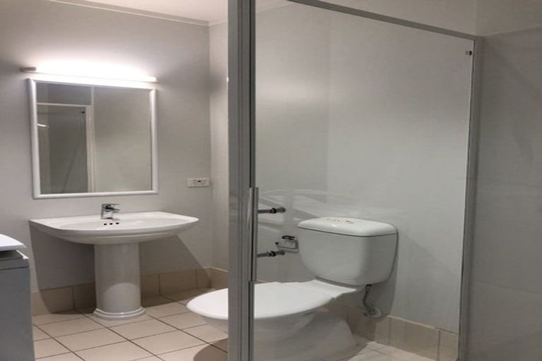 Photo of property in 16b/30 Westward Ho, Glen Eden, Auckland, 0602