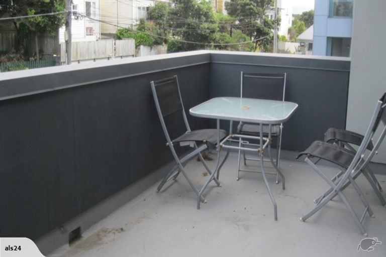 Photo of property in 9/7 Hanson Street, Mount Cook, Wellington, 6021