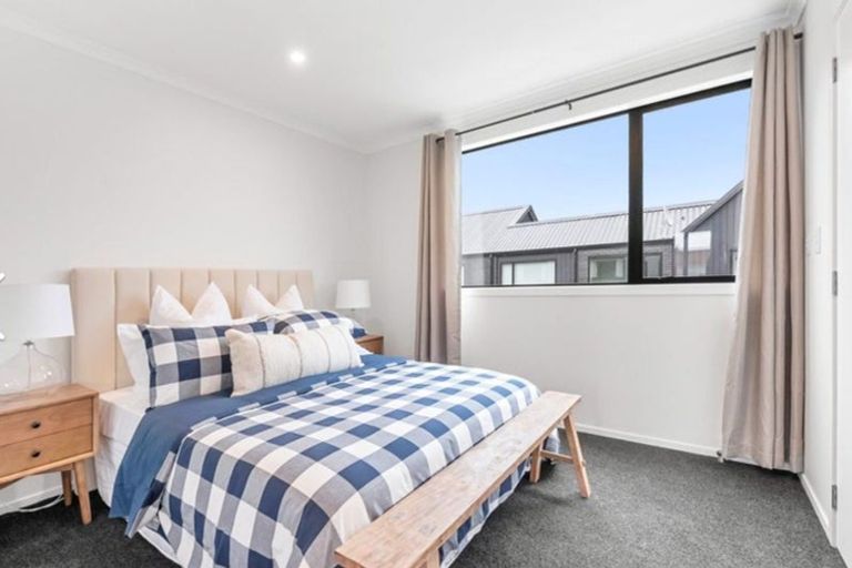 Photo of property in 17 Betty Boyes Street, Wallaceville, Upper Hutt, 5018