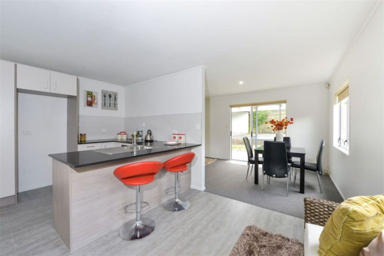 Photo of property in 50 Riserra Drive, Ranui, Auckland, 0612