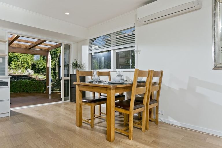 Photo of property in 68 Salamanca Road, Sunnynook, Auckland, 0620