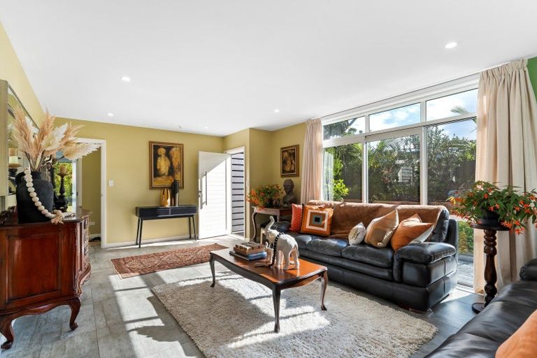 Photo of property in 35 Waione Avenue, Athenree, Waihi Beach, 3177