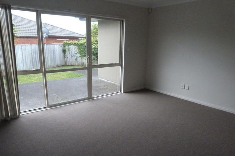 Photo of property in 25 Arlose Place, Westgate, Auckland, 0614