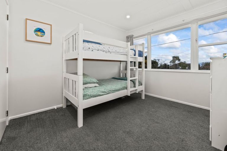 Photo of property in 11a Winara Avenue, Waikanae, 5036
