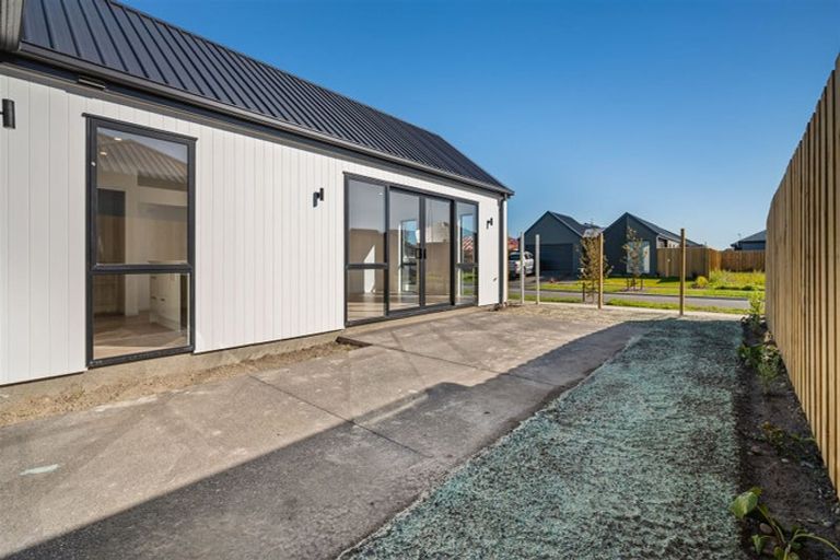 Photo of property in 4 Borthwick Street, Belfast, Christchurch, 8051