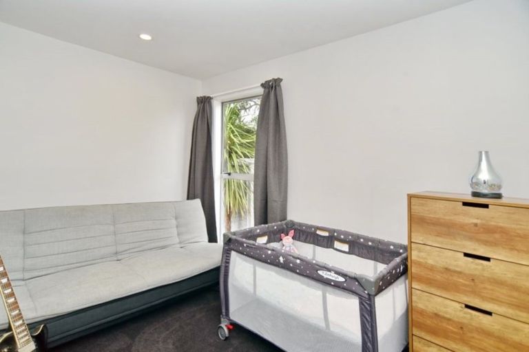 Photo of property in 1/65 Kuaka Crescent, Bromley, Christchurch, 8062