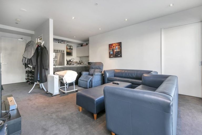 Property details for Stratis Apartments At Lighter Quay, 305/83 Halsey