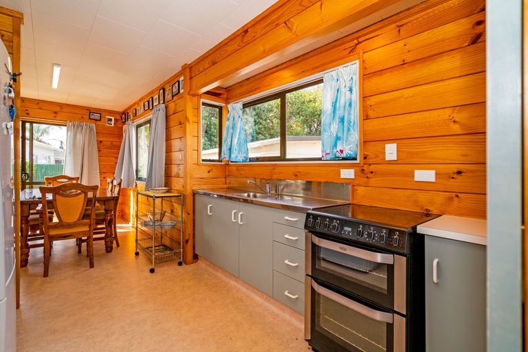 Photo of property in 17b Hannan Road, Whitianga, 3510