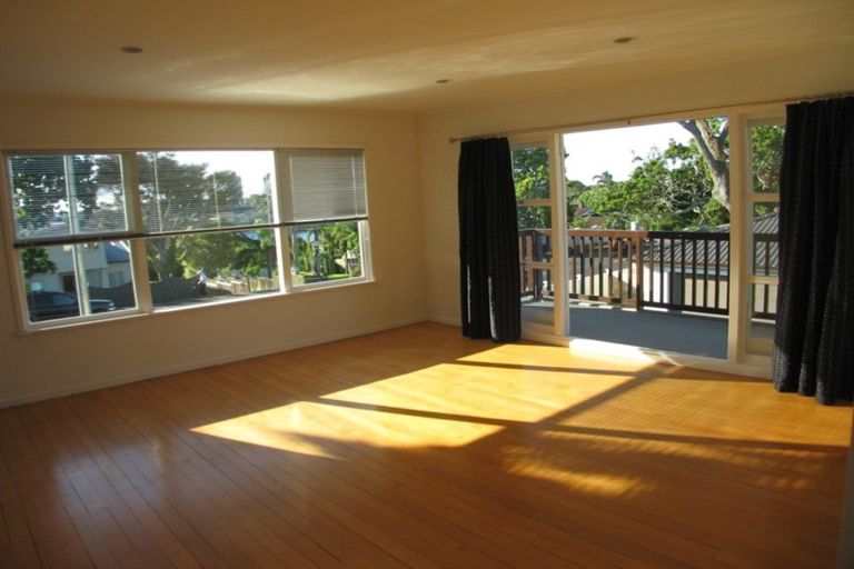Photo of property in 4/221 Hurstmere Road, Takapuna, Auckland, 0622